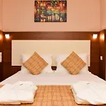 Ozgobek Ronesans De Luxe 4*