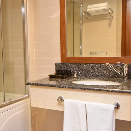 Hotel Ozgobek Ronesans De Luxe Uşak