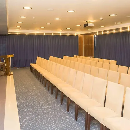 Ozgobek Ronesans De Luxe Hotel Uşak