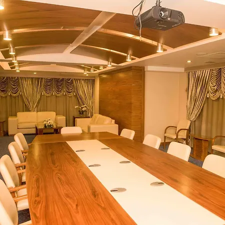 Ozgobek Ronesans De Luxe 4*