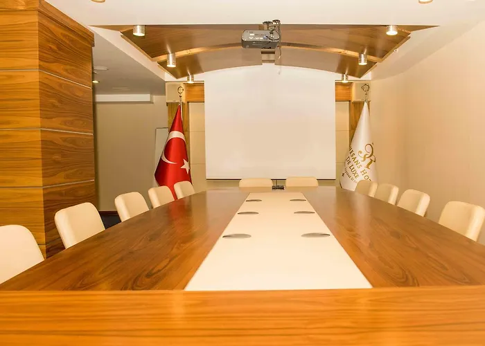 Ozgobek Ronesans De Luxe Hotel