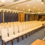 Ozgobek Ronesans De Luxe מלון