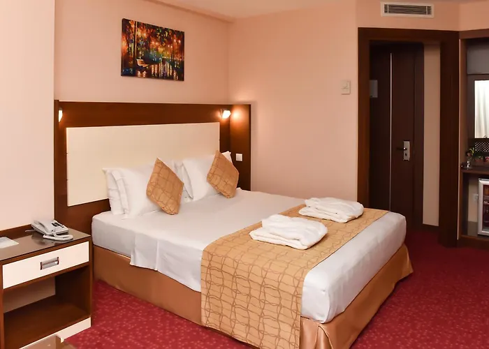 Ozgobek Ronesans De Luxe Hotel 4*