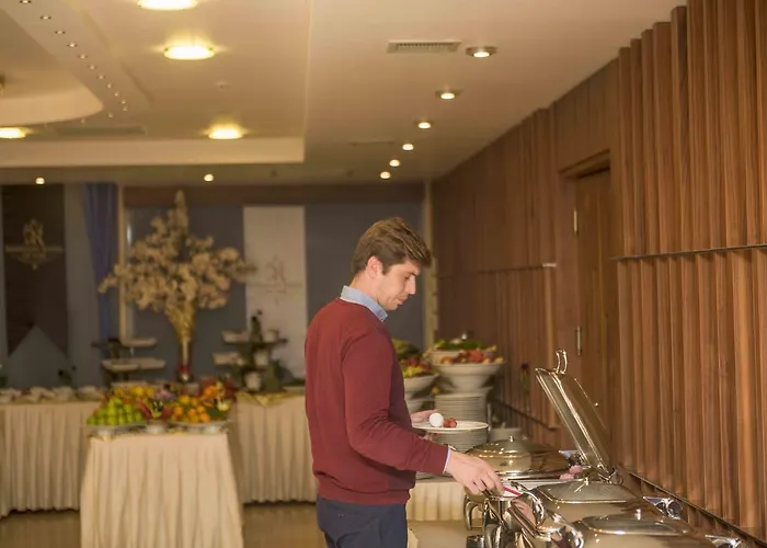 Ozgobek Ronesans De Luxe Uşak