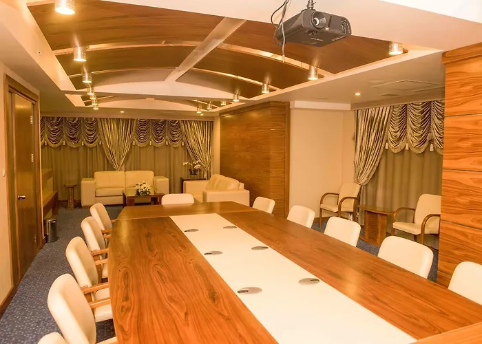 Ozgobek Ronesans De Luxe 4*